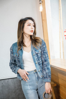 维修工人的绝遇妻子贷款人